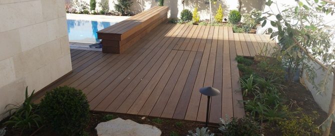 דק סינטטי מסביב לבריכה