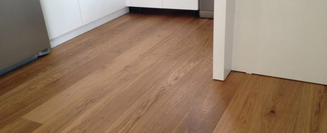 פרקט עץ אלון גמר לכה